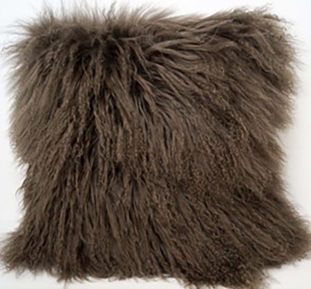 throw-pillow-faux-fur-decorative